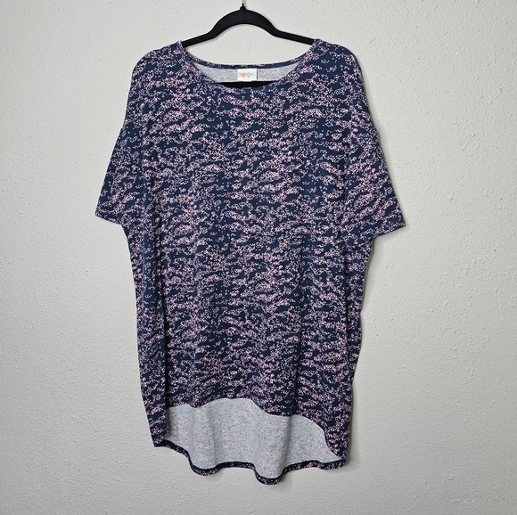 LuLaRoe Polka Dot Irma Tunic Shirt Blue Pink Size M Medium Hi Lo Hem Oversized - Picture 1 of 8